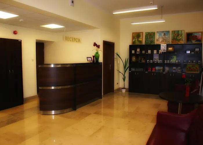 Pod Debem Hotel Szydlowiec