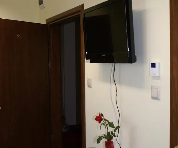 Pod Debem Hotel Szydlowiec