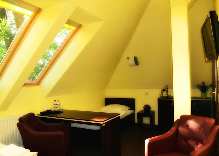 Pod Debem Szydlowiec