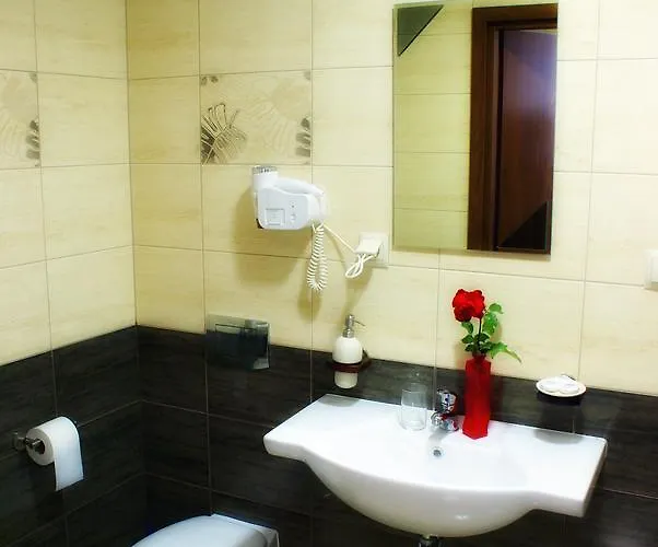 Pod Debem Hotel Szydlowiec